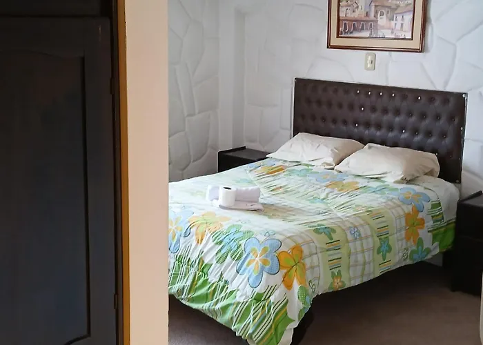 Hostal Holiday CuscoHostal